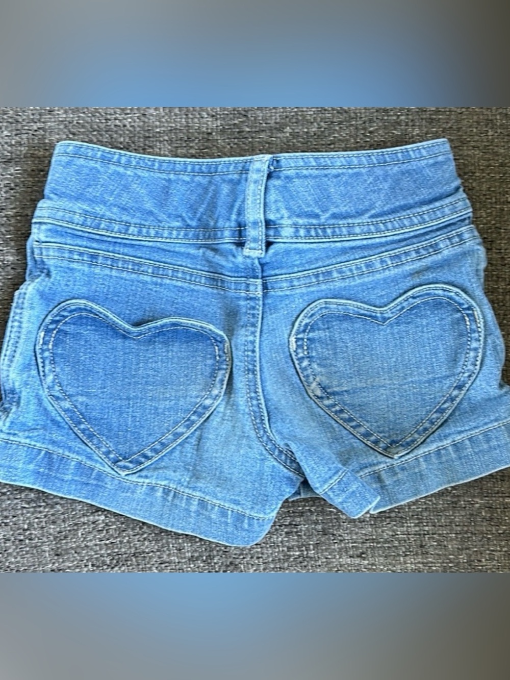Mini Boden Girls Denim Shorts Heart Pockets Light Wash Size 3-4Y 💖